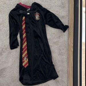 Black Harry Potter Hogwarts Robe with Gryffindor Crest and tie